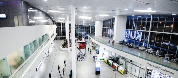 Аэропорт Курумоч в Самаре - Sputnik Ўзбекистон