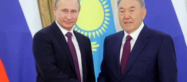 Президент РФ Владимир Путин и президент Казахстана Нурсултан Назарбаев - Sputnik Узбекистан