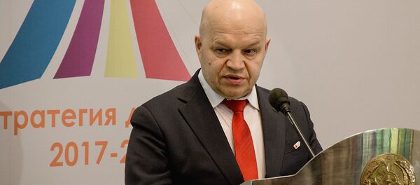 Советник президента Международной ассоциации исламского бизнеса Иршат Юнусов Советник президента Международной ассоциации исламского бизнеса Иршат Юнусов - Sputnik Ўзбекистон