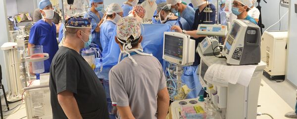 V Uzbekistane vpervie provedena transplantatsiya pecheni V Uzbekistane vpervie provedena transplantatsiya pecheni - Sputnik O‘zbekiston