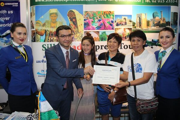 Uzbekistan Airways впервые представила свои услуги на международной туристической выставке в Таиланде Uzbekistan Airways впервые представила свои услуги на международной туристической выставке в Таиланде - Sputnik Узбекистан