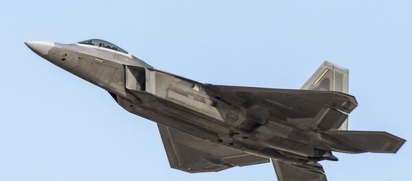 Истребитель F-22 ВВС США - Sputnik Узбекистан