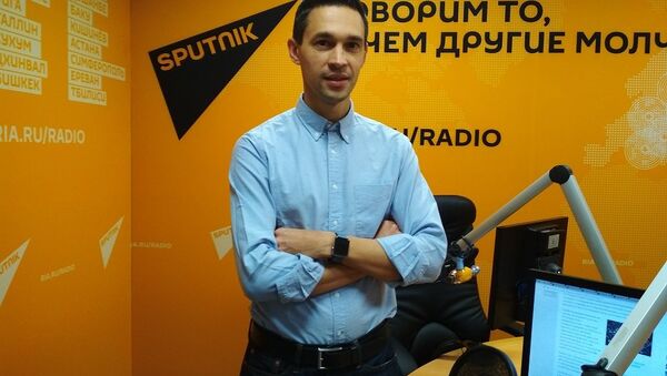 Автор и ведущий проекта Еда живая и мертвая на телеканале НТВ  Сергей Малоземов - Sputnik Узбекистан