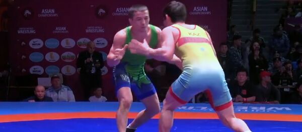 Узбекистанец Эльмурат Тасмурадов выиграл золотую медаль на чемпионате Азии по спортивной борьбе в Бишкеке Узбекистанец Эльмурат Тасмурадов выиграл золотую медаль на чемпионате Азии по спортивной борьбе в Бишкеке - Sputnik Узбекистан