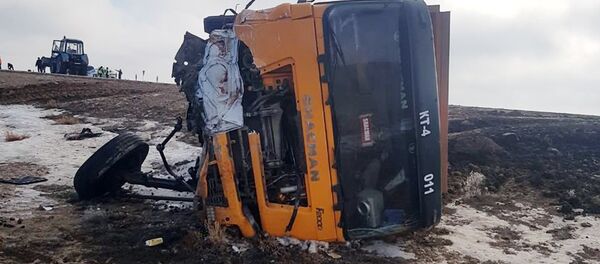 Семеро человек погибли в аварии на трассе Актау-Бейнеу Семеро человек погибли в аварии на трассе Актау-Бейнеу - Sputnik Узбекистан