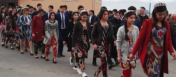 Открытие КПП на таджикско-узбекской границе, связующего Самарканд и Пенджикент Открытие КПП на таджикско-узбекской границе, связующего Самарканд и Пенджикент - Sputnik Узбекистан