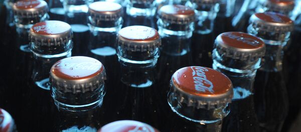 Продукция завода Coca-Cola Продукция завода Coca-Cola - Sputnik Ўзбекистон