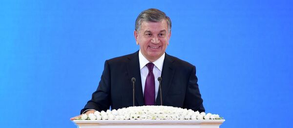 Шавкат Мирзиёев поздравил женщин с 8 марта Шавкат Мирзиёев поздравил женщин с 8 марта - Sputnik Ўзбекистон