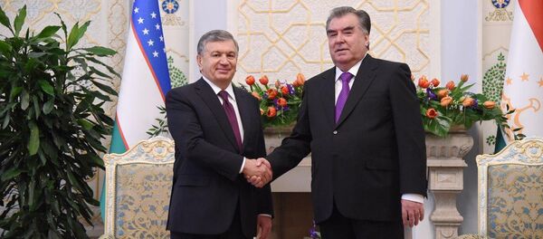 Встреча Шавката Мирзиёева и Эмомали Рахмона в Душанбе - Sputnik Ўзбекистон