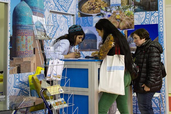 Стенд Узбекистана на выставке Mitt в Москве Стенд Узбекистана на выставке Mitt в Москве - Sputnik Узбекистан