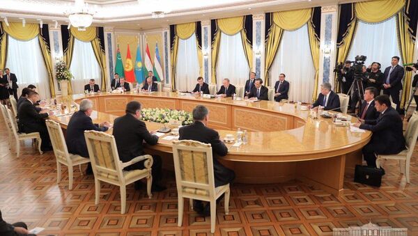 Главы стран ЦА на встрече в Казахстане - Sputnik Узбекистан