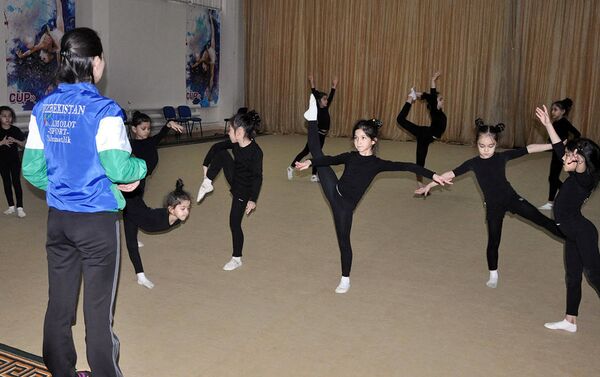 Юные спортсмены из Узбекистана готовятся к IV Всемирным играм юных соотечественников в Казани - Sputnik Узбекистан