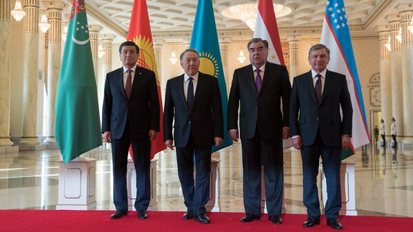 Главы стран ЦА на встрече в Астане - Sputnik Узбекистан