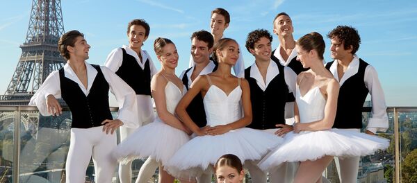 Балетная труппа Парижской национальной оперы Opera de Paris Балетная труппа Парижской национальной оперы Opera de Paris - Sputnik Узбекистан