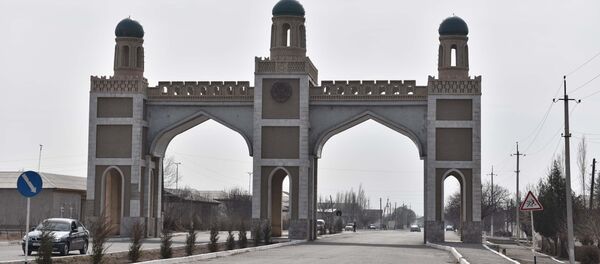 КПП Патар в Канибадаме, архивное фото КПП Патар в Канибадаме, архивное фото - Sputnik Узбекистан