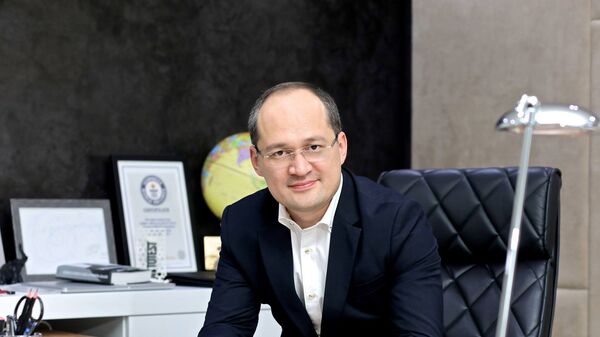 Глава Агентства информации и массовых коммуникаций Комил Алламжонов - Sputnik Узбекистан