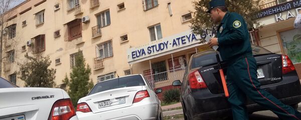 Сотрудник ГАИ Сотрудник ГАИ - Sputnik Ўзбекистон