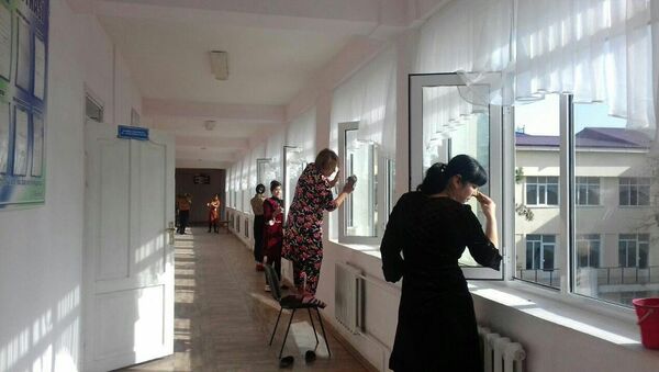Во всенародном хашаре приняли участие учителя и ученики школ  - Sputnik Узбекистан