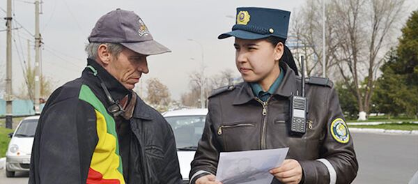 Сотрудники ГУВД г. Ташкента с ориентировкой Сотрудники ГУВД г. Ташкента с ориентировкой - Sputnik Узбекистан