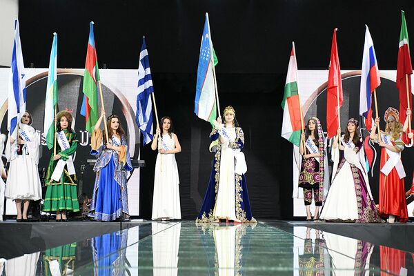 Весенние наряды на Miss Union Fashion - Sputnik Узбекистан