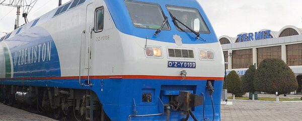 Электропоезд Узбекских железных дорог Электропоезд Узбекских железных дорог - Sputnik Узбекистан