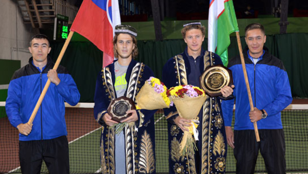 Денис Истомин — победитель турнира Tashkent Chellenger - Sputnik Узбекистан
