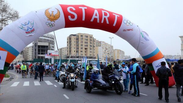 Старт международного велопробега Ташкент - Шымкент - Sputnik Узбекистан