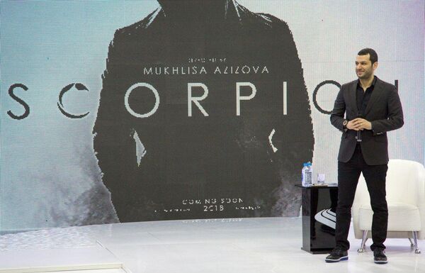 Турецкий актер Мурат Йылдырым принял участие в съемках узбекского триллера Scorpion. Он приехал с супругой — известной моделью. Гостям очень понравилось в Узбекистане, особенно в Бухаре - Sputnik Узбекистан
