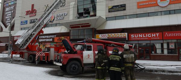 Pojar v torgovom sentre «Zimnyaya vishnya” v Kemerovo Pojar v torgovom sentre «Zimnyaya vishnya” v Kemerovo - Sputnik O‘zbekiston