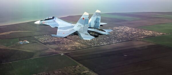 Многоцелевой истребитель Су-30СМ Многоцелевой истребитель Су-30СМ - Sputnik Узбекистан