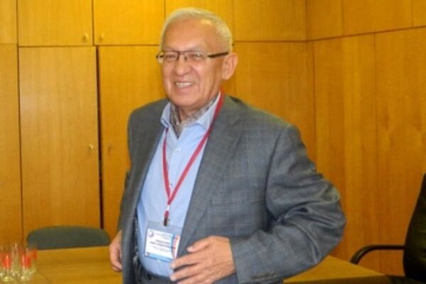 Профессор Зиядуллаев Наби Саидкаримович Профессор Зиядуллаев Наби Саидкаримович - Sputnik Узбекистан