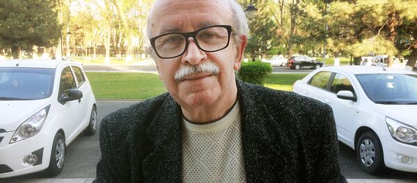 Режиссер-постановщик Государственного академического большого театра имени Алишера Навои, заслуженный деятель искусств Узбекистана Андрей Слоним - Sputnik Узбекистан