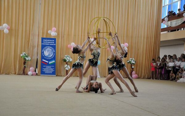 Открытый турнир по художественной гимнастике на Кубок Россотрудничества прошел в Ташкенте - Sputnik Узбекистан
