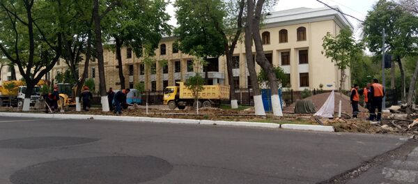 Дорожные работы на улице в Ташкенте - Sputnik Ўзбекистон