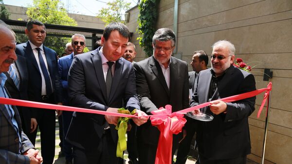 В Тегеране открыли узбекско-иранский торговый дом - Sputnik Узбекистан