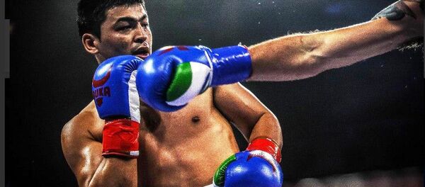 Узбекский боксер Азизбек Абдугофуров Узбекский боксер Азизбек Абдугофуров - Sputnik Ўзбекистон