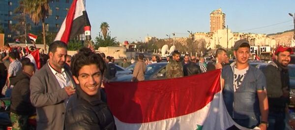 СПУТНИК_Жители Дамаска высказались о ракетном ударе по Сирии СПУТНИК_Жители Дамаска высказались о ракетном ударе по Сирии - Sputnik Узбекистан