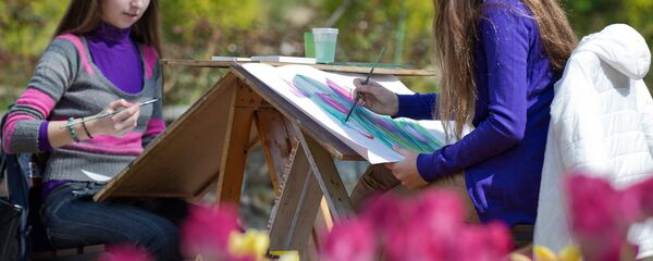 Парад тюльпанов 2016 в Крыму - Sputnik Узбекистан