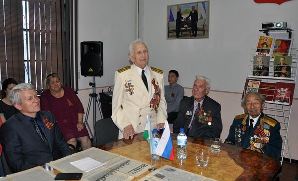 Ветеран Великой Отечественной войны, гвардии капитан III ранга Любимов Георгий Федорович - Sputnik Узбекистан