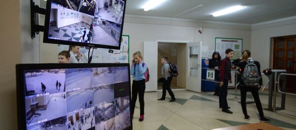 Обеспечение безопасности в российских школах - Sputnik Узбекистан