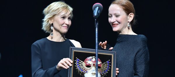 В Москве назвали лауреатов премии Золотая маска — 2018 - Sputnik Узбекистан