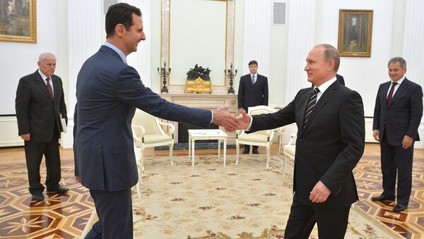 Rossiya prezidenti Vladimir Putin Suriya prezidenti Bashar Asad bilan uchrashdi - Sputnik O‘zbekiston