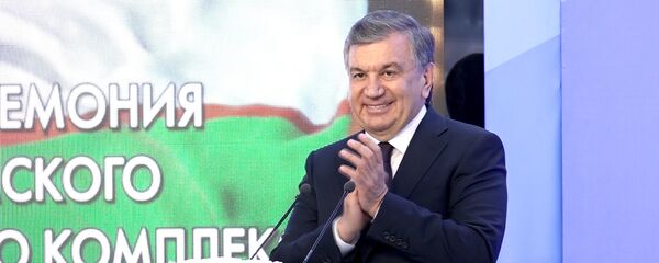 Мирзиёев поздравил Узбекистан с запуском кандымского чуда Мирзиёев поздравил Узбекистан с запуском кандымского чуда - Sputnik Узбекистан