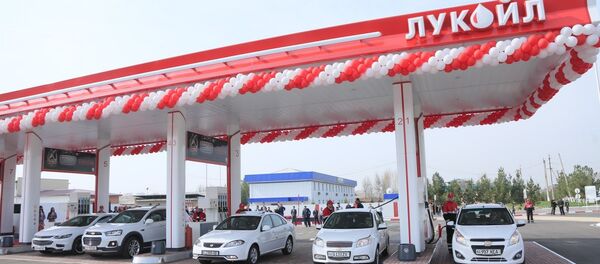 Заправка Лукойла в Узбекистане Заправка Лукойла в Узбекистане - Sputnik Узбекистан