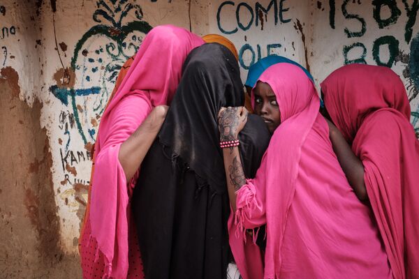 Сомалийские женщины в центре для беженцев Dadaab в Кении - Sputnik Узбекистан