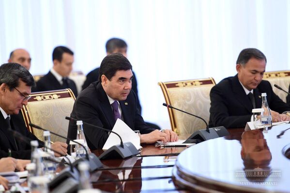 Turkmaniston prezidenti Gurbanguli Berdimuhamedov - Sputnik O‘zbekiston