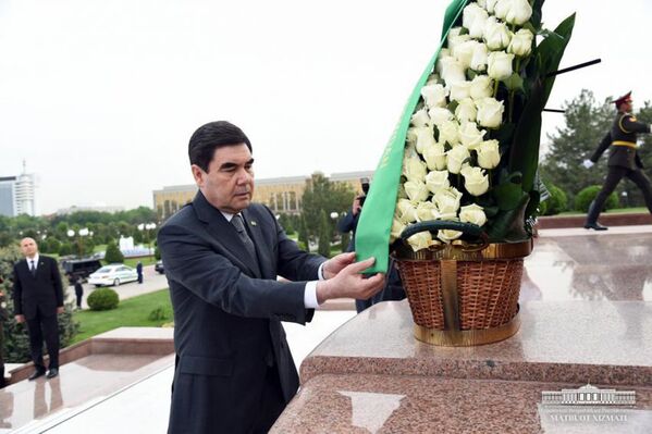 Президент Туркменистана Гурбангулы Бердымухаммедов во время визита в Узбекистан - Sputnik Узбекистан