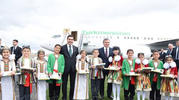 23 апрел куни Шавкат Мирзиёев Туркманистон президенти Гурбангули Бердимухамедов билан учрашди. - Sputnik Ўзбекистон