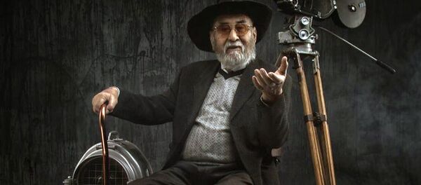 Кинорежиссер, сценарист и педагог Шухрат Аббасов. - Sputnik Узбекистан