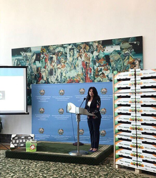 Узбекские фермеры представили фрукты и овощи российским покупателям - Sputnik Узбекистан